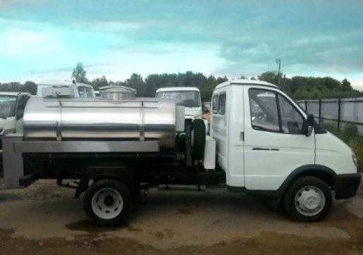 Доставка и перевозка воды цистерной водовозом 4м3 стоимость услуг и где заказать - Иркутск