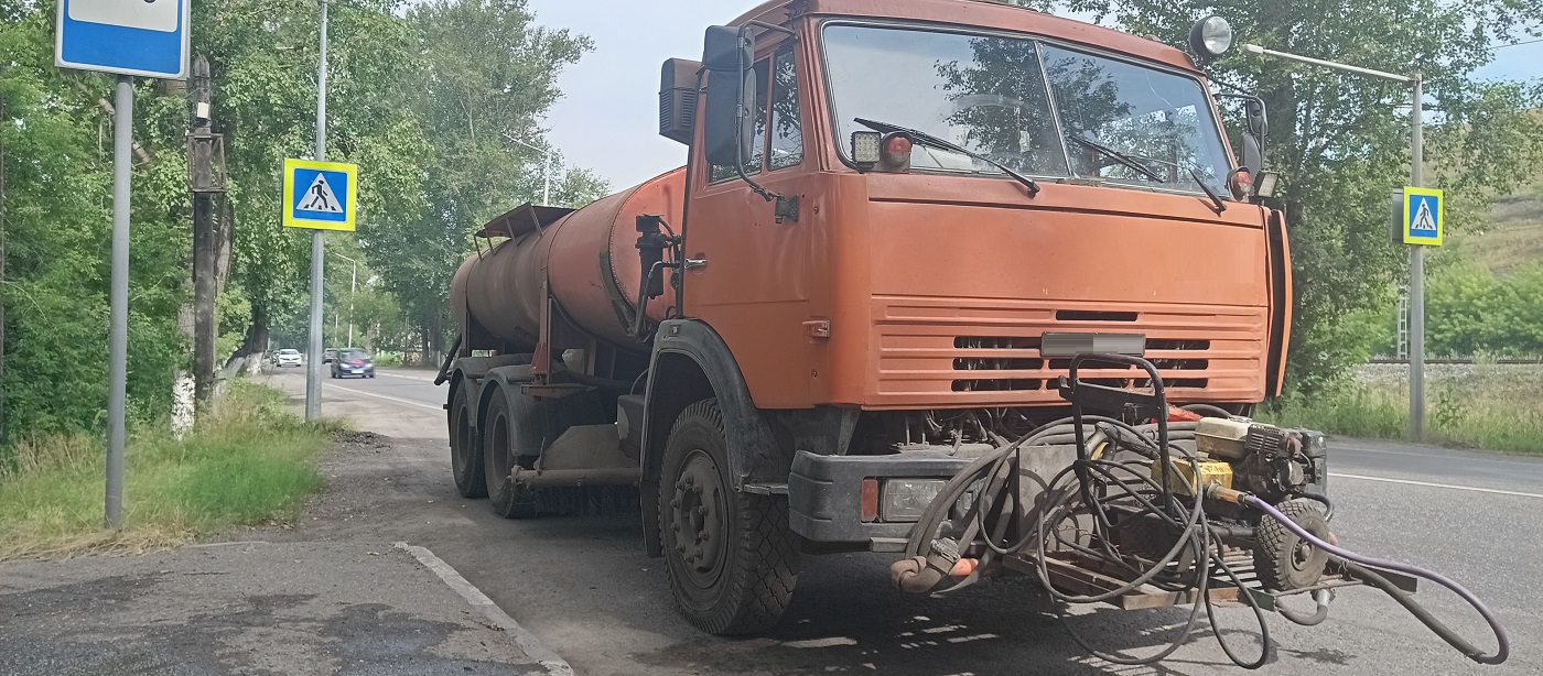 Продажа поливомоечных машин для уборки дорог и поливки зеленых насаждений в Иркутской области